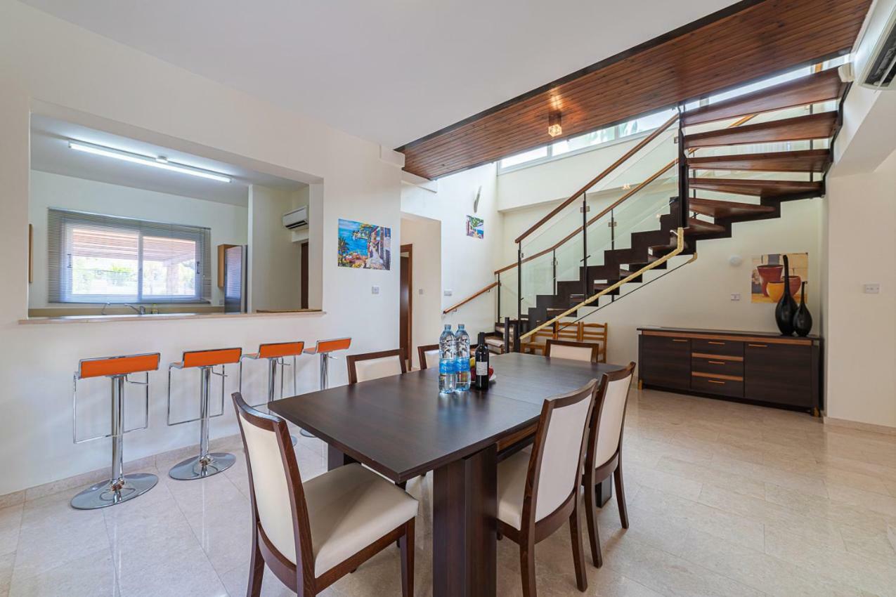 Villa Sunrise 11 Coral Bay Extérieur photo
